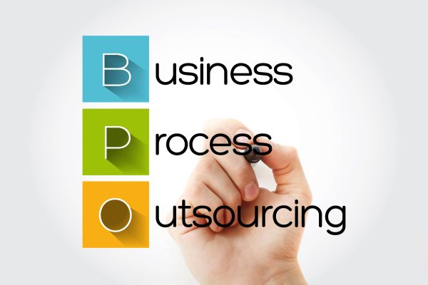 BPOとアウトソーシングの違い・サービス内容や導入手順を解説