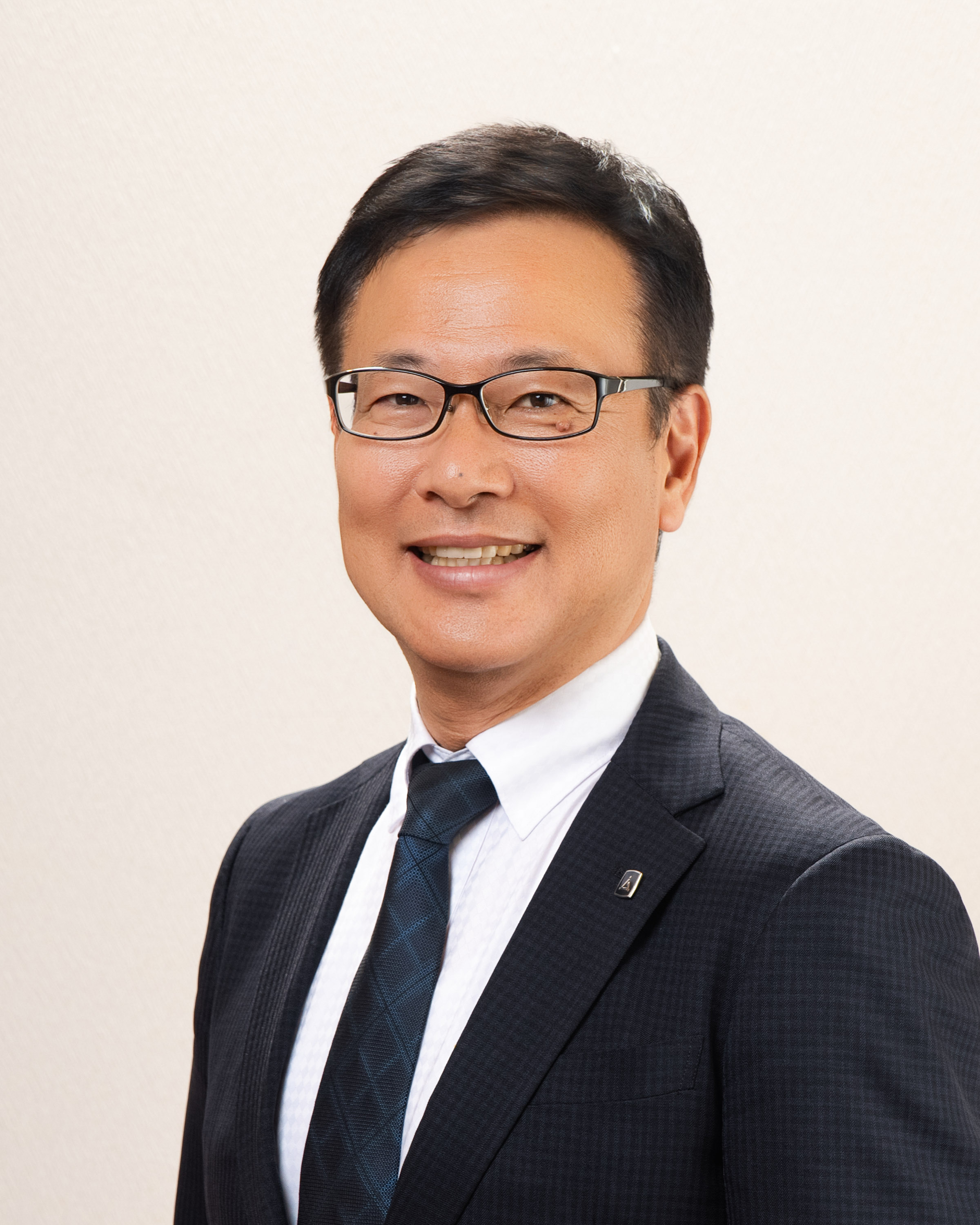 由井 英明