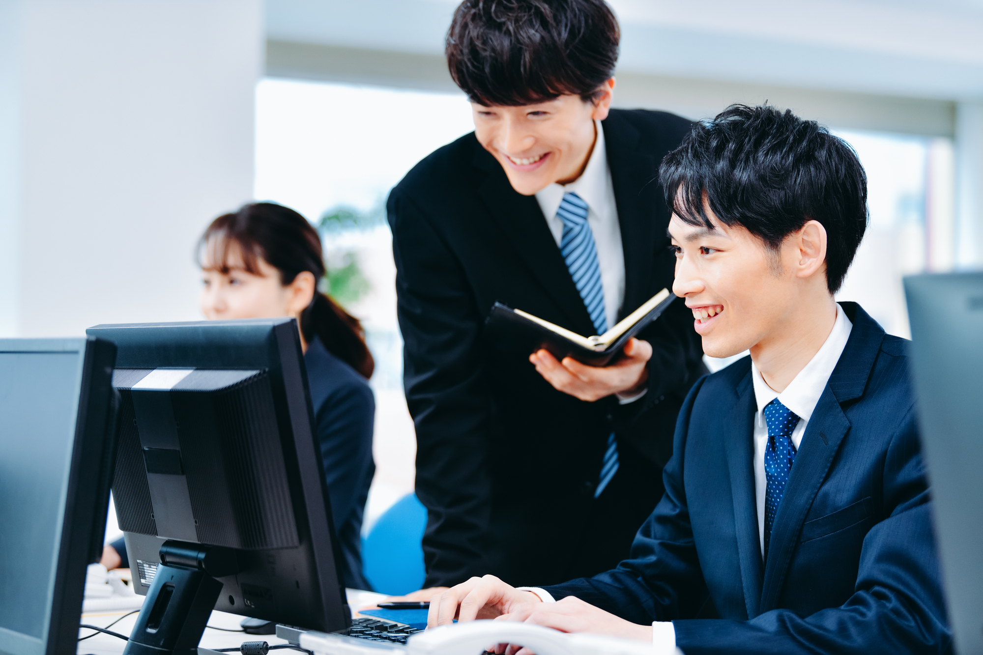 怠け者を許す働きアリの法則とは?組織にあてはまる理由や活用法を解説|武蔵野コラム|武蔵野コンサルティング